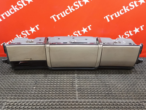 Консоль кабины верхняя