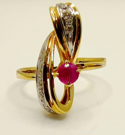 Кольцо Эстерелла золото 750, рубин, бриллианты