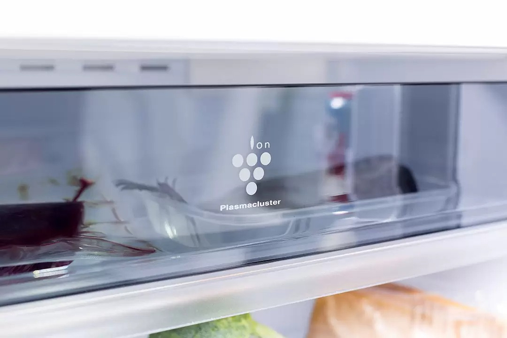 Холодильник SHARP SJ-XE59PM-SL с уникальной технологией очистки и ионизации воздуха Plasmacluster ION.