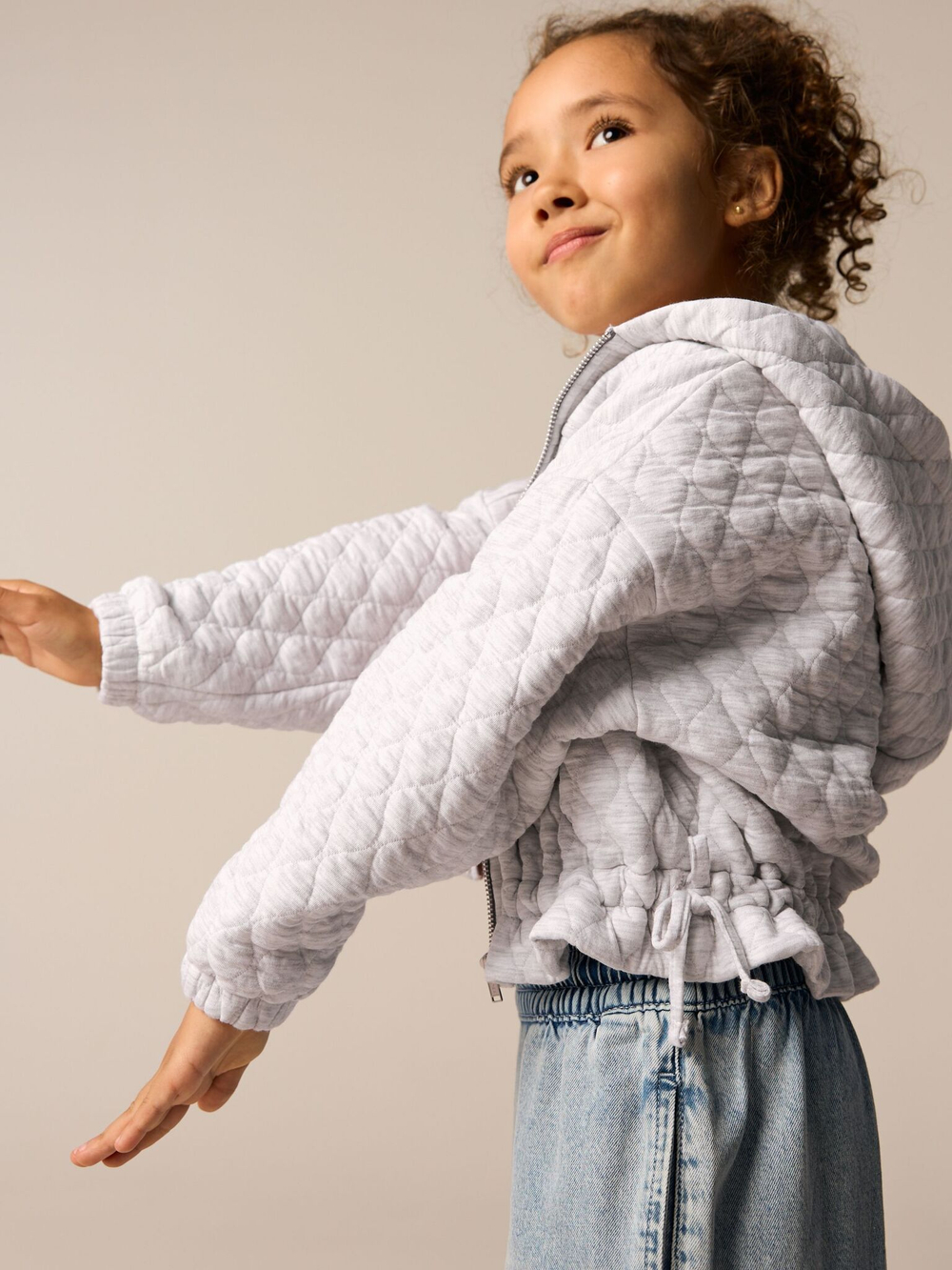 Куртка стеганая с капушоном для девочки Next E61-688, Серый