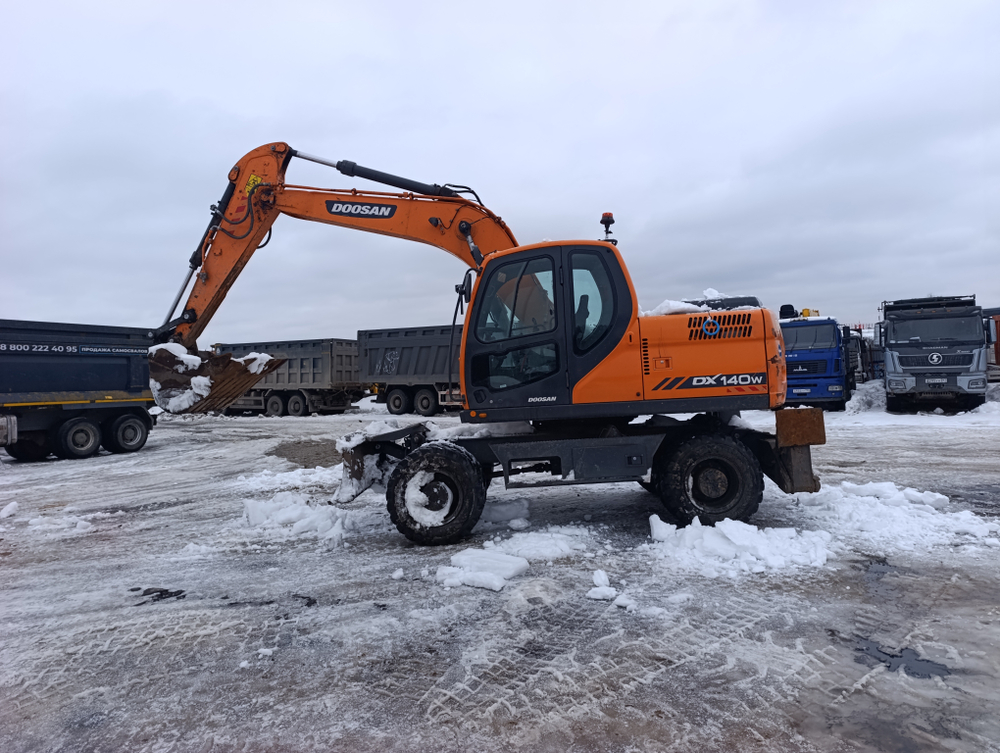 Doosan DX140* Экскаватор колесный DX140W (Дизельный, 5,8 л, 135 л.с., АТ)