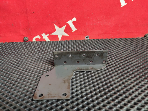 Кронштейн осушителя воздуха