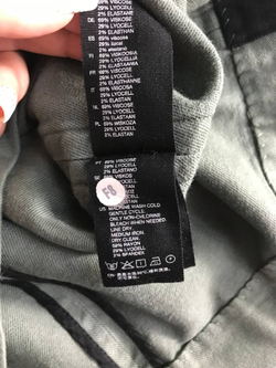 Юбка на эластичном поясе, визуально на 12/14 лет