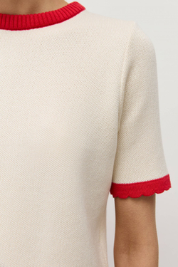 Джемпер-футболка с фигурным краем