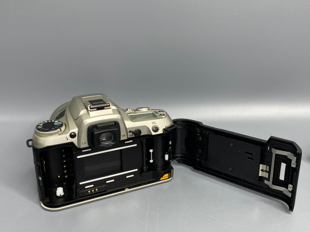 Pentax MZ-7 kit SMC Pentax-FA 28-90mm