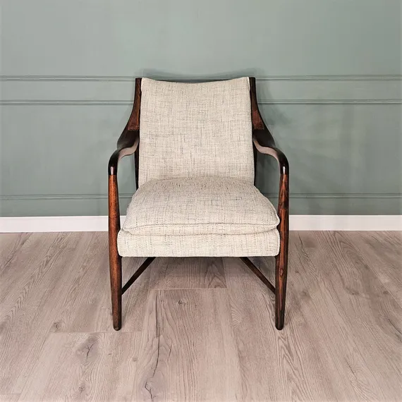 Кресло Finn Juhl Model 45, темный орех, бежевая рогожка