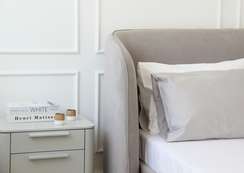 Кровать двуспальная Classic 140 см (серый, велюр)