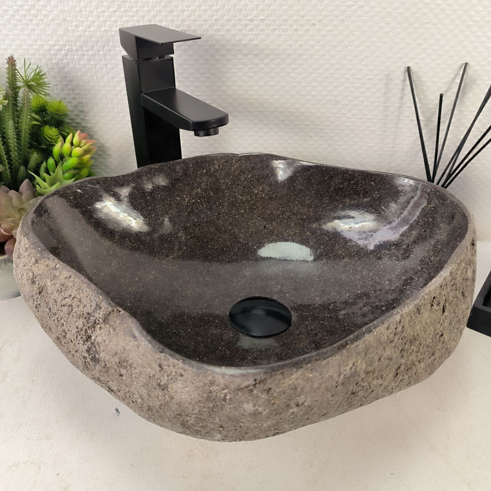 Раковина из речного камня RS-65069 44*36*16 0861