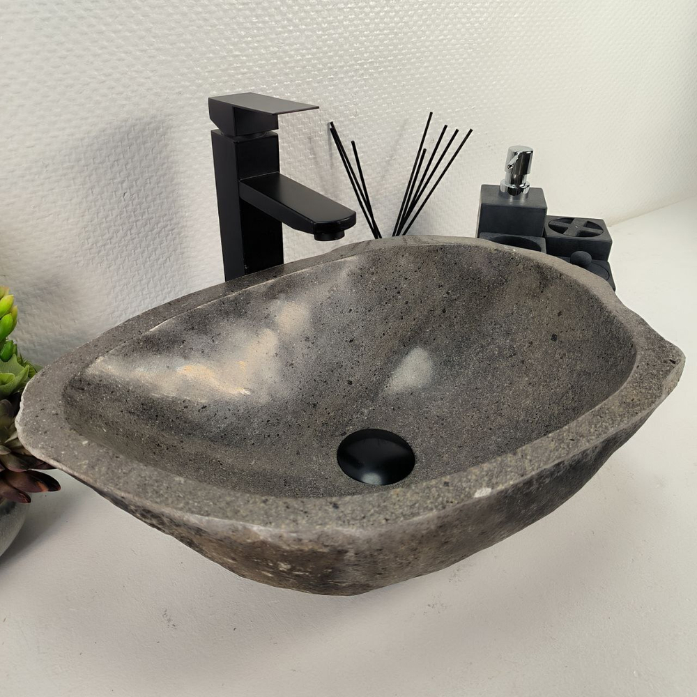Раковина из речного камня RS-64934 48*34*15 0856