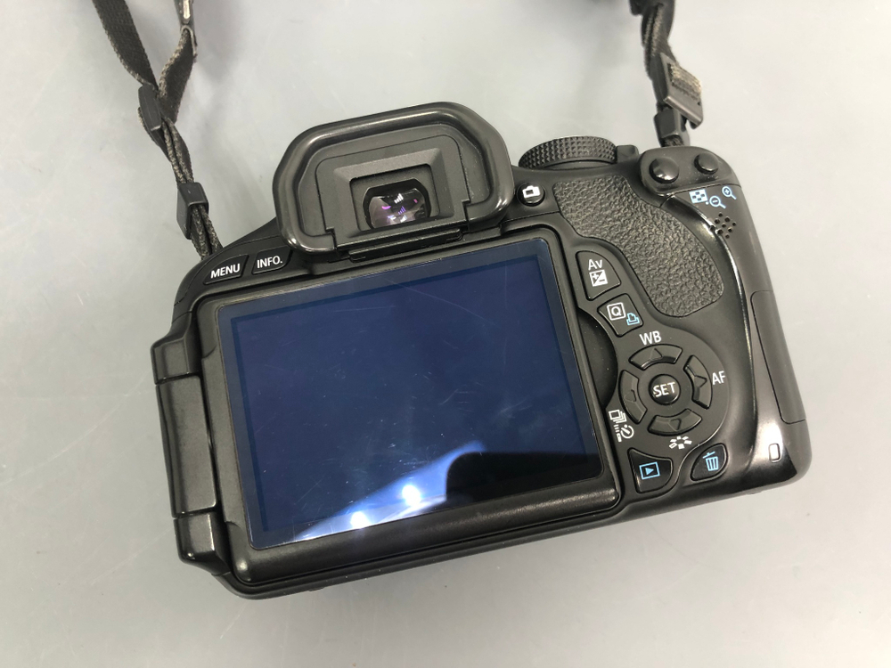 Canon EOS 600D Body (35.600 кадров)