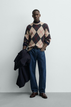 ZARA ЖАККАРДОВЫЙ СВИТЕР С УЗОРОМ «РОМБЫ», РЫЖЕВАТО-КОРИЧНЕВЫЙ