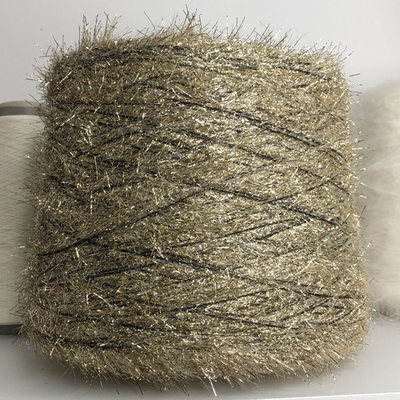 DECORATION - Millefili S.р.A.; 34% люрекс, 66% п/а; 380м/100гр; золотая травка на черном эластичном шнурке.