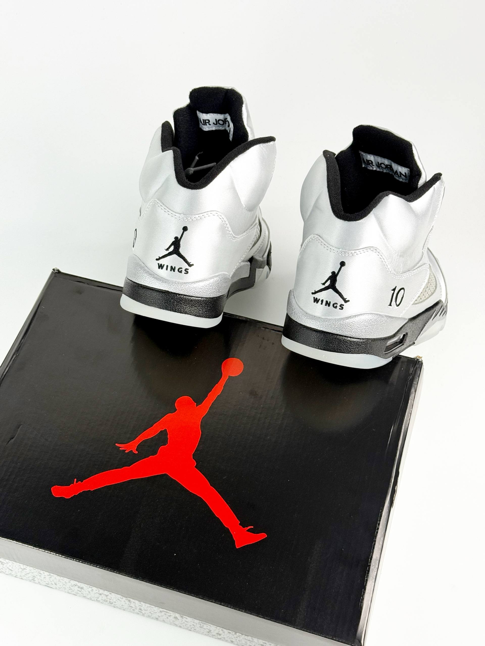 Кроссовки Nike Air Jordan 5 Retro Wings #B112 (сереб.)