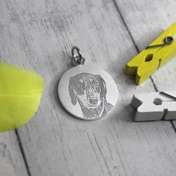 Кулон из серебра с гравировкой фото питомца на заказ