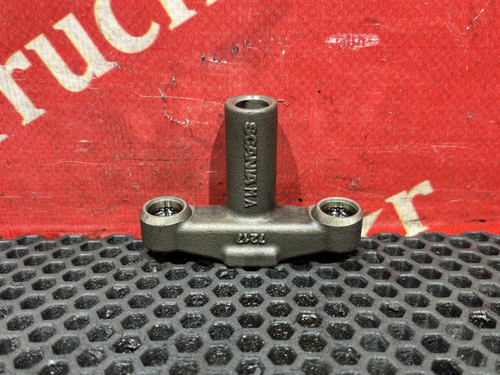 Коромысло клапана 2021г.