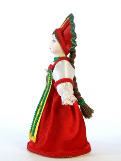 Кукла коллекционная в девичьем праздничном костюме