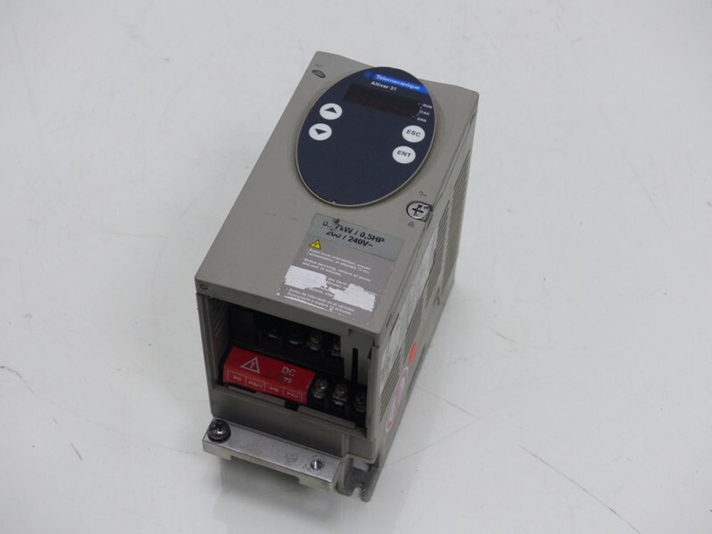 Schneider Electric ATV31HO37M2