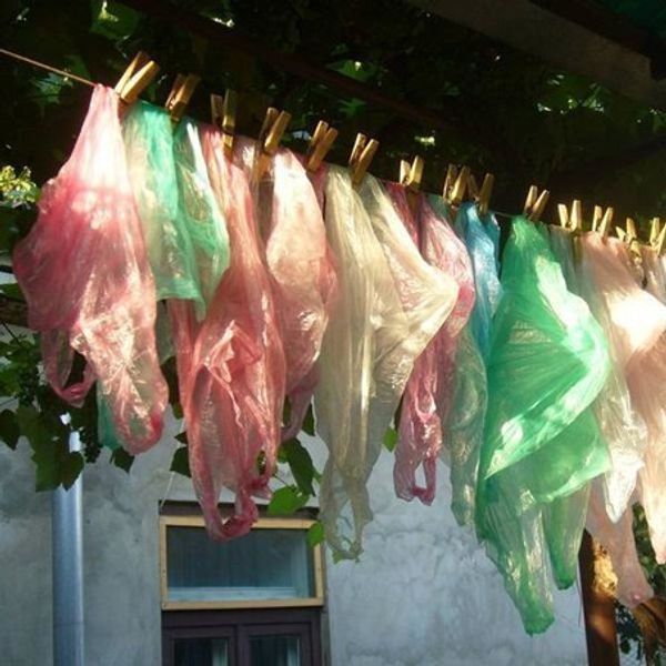 Хранение пластиковых пакетов