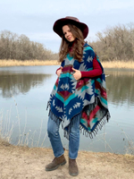 Пончо женское шерстяное с орнаментом