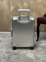 Чемодан Rimowa Dior