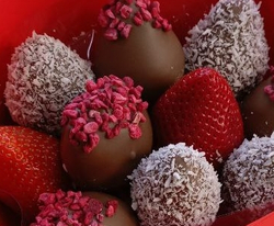 Клубничный букет "Комплимент"