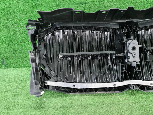 Решетка радиатора BMW X5 G05 (2018-2023)