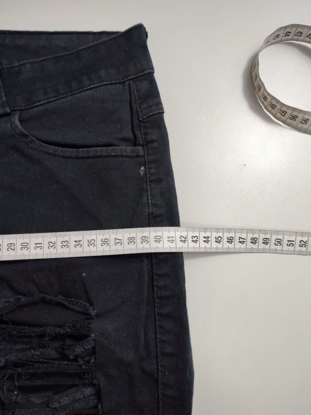 Джинсы Codentry с рваным эффектом 42 размер