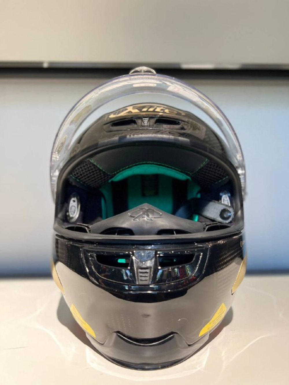 Шлем X-LITE X-803 RS ULTRA CARBON Golden Edition 33