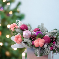 Оригинальная новогодняя композиция с нобилисом и хлопком