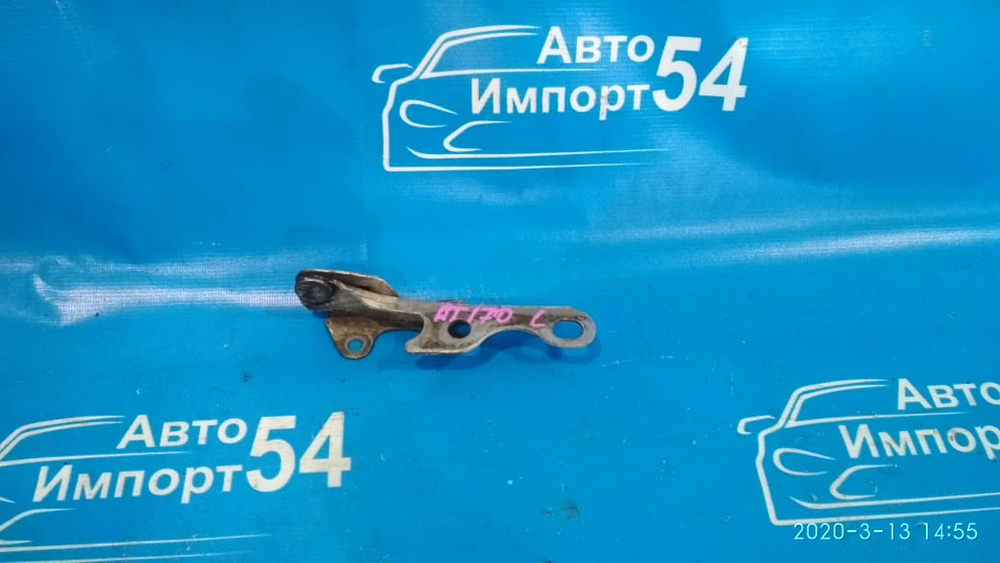 Петля капота левая TOYOTA CARINA 1990