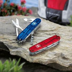 Нож перочинный Victorinox Climber 1.3703.T 91мм 14 функций полупрозрачный красный