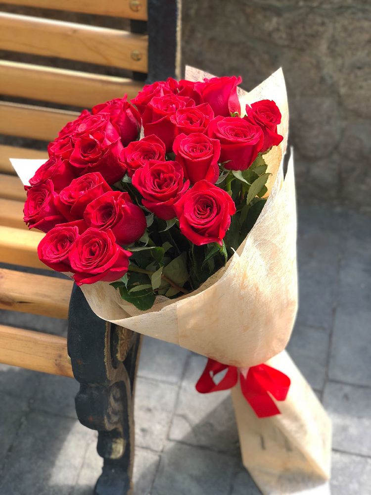 25 эквадорских красных роз