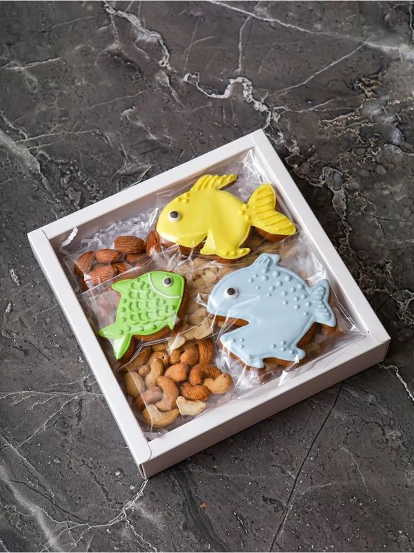 Подарочный набор имбирные пряники и орехи