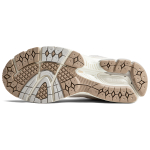 Кроссовки New Balance 2002R White Ivory