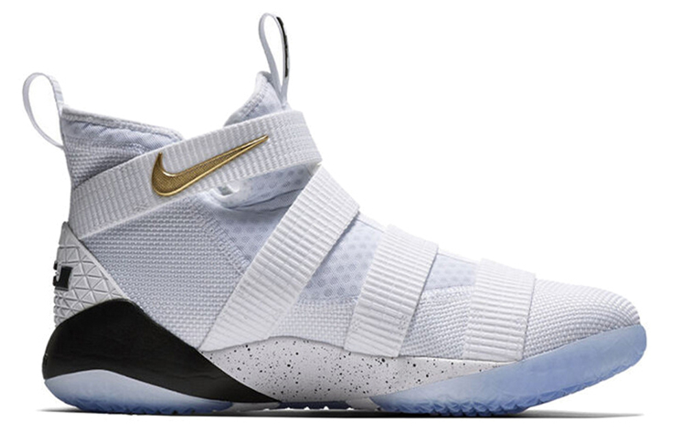 Nike zoom soldier v11 best sale