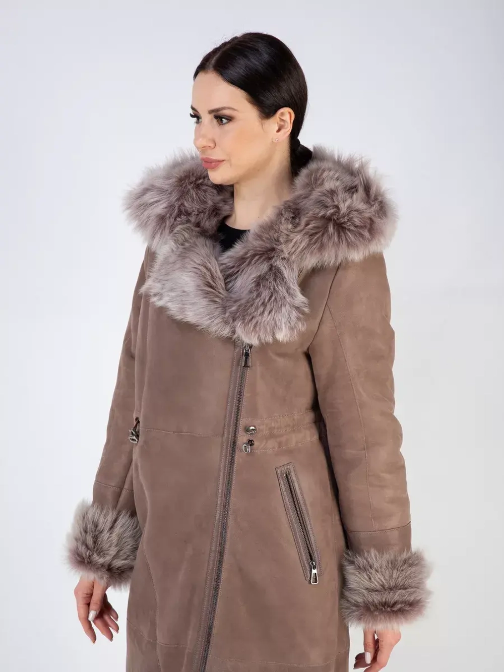 Дубленка зима натуральная с капюшоном длинная