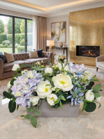 Композиция Мечта из искусственных цветов в длинном светлом кашпо