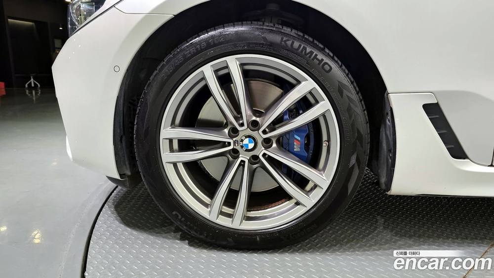 BMW 6 Series GT (G32) 630i xDrive M Sports (05.2020)