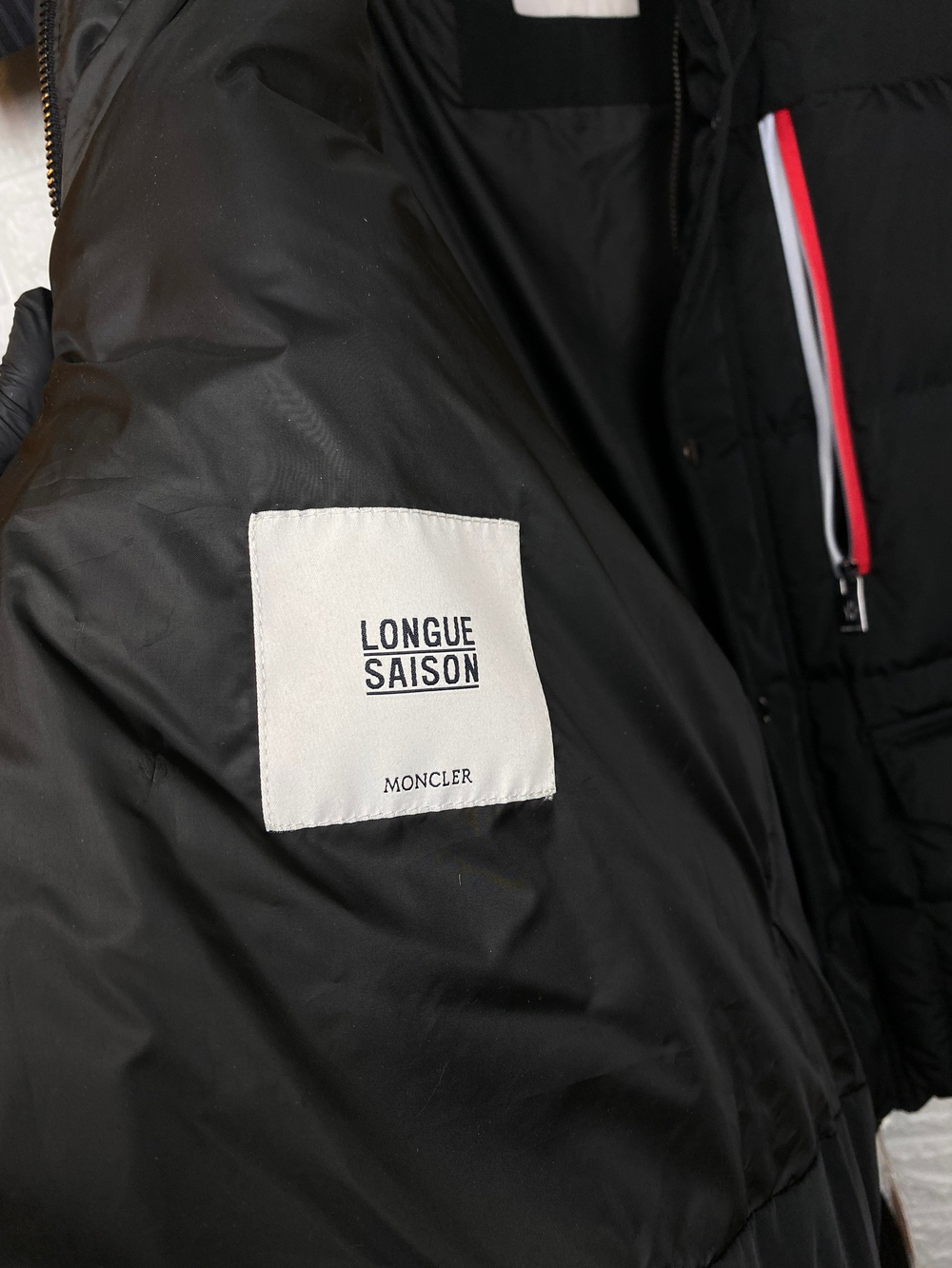 Пуховик Moncler