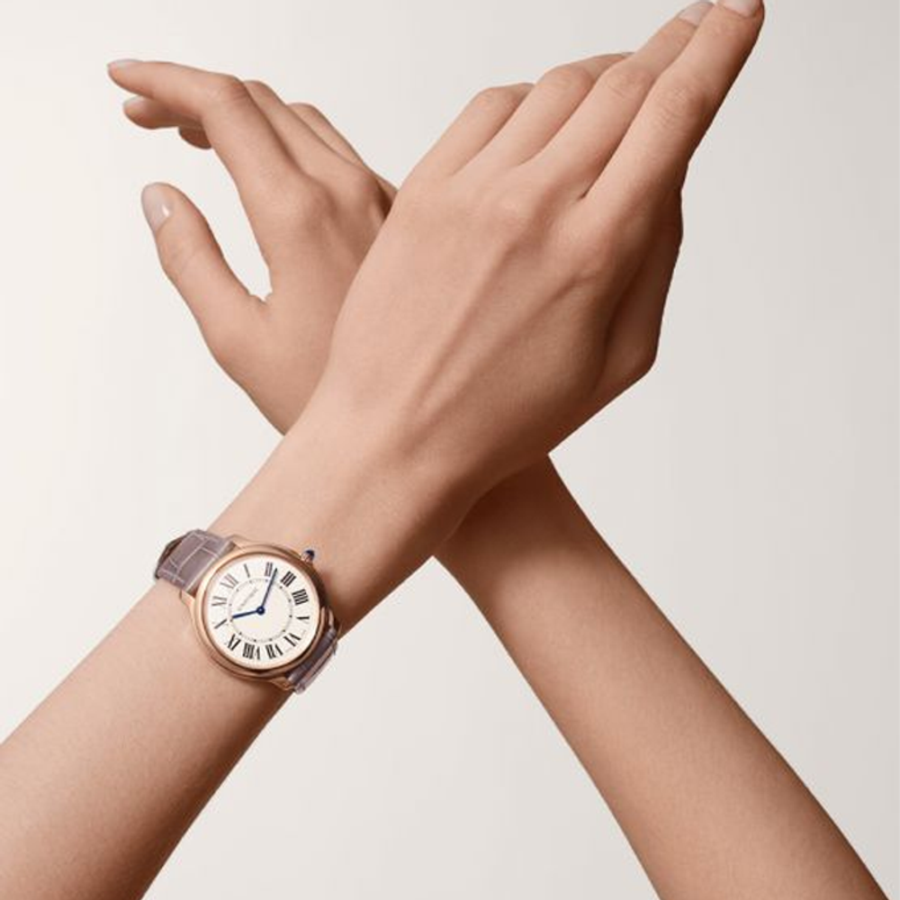 CARTIER RONDE DE Quartz Movement 30m Water Resistance Women"s Watch White Dial