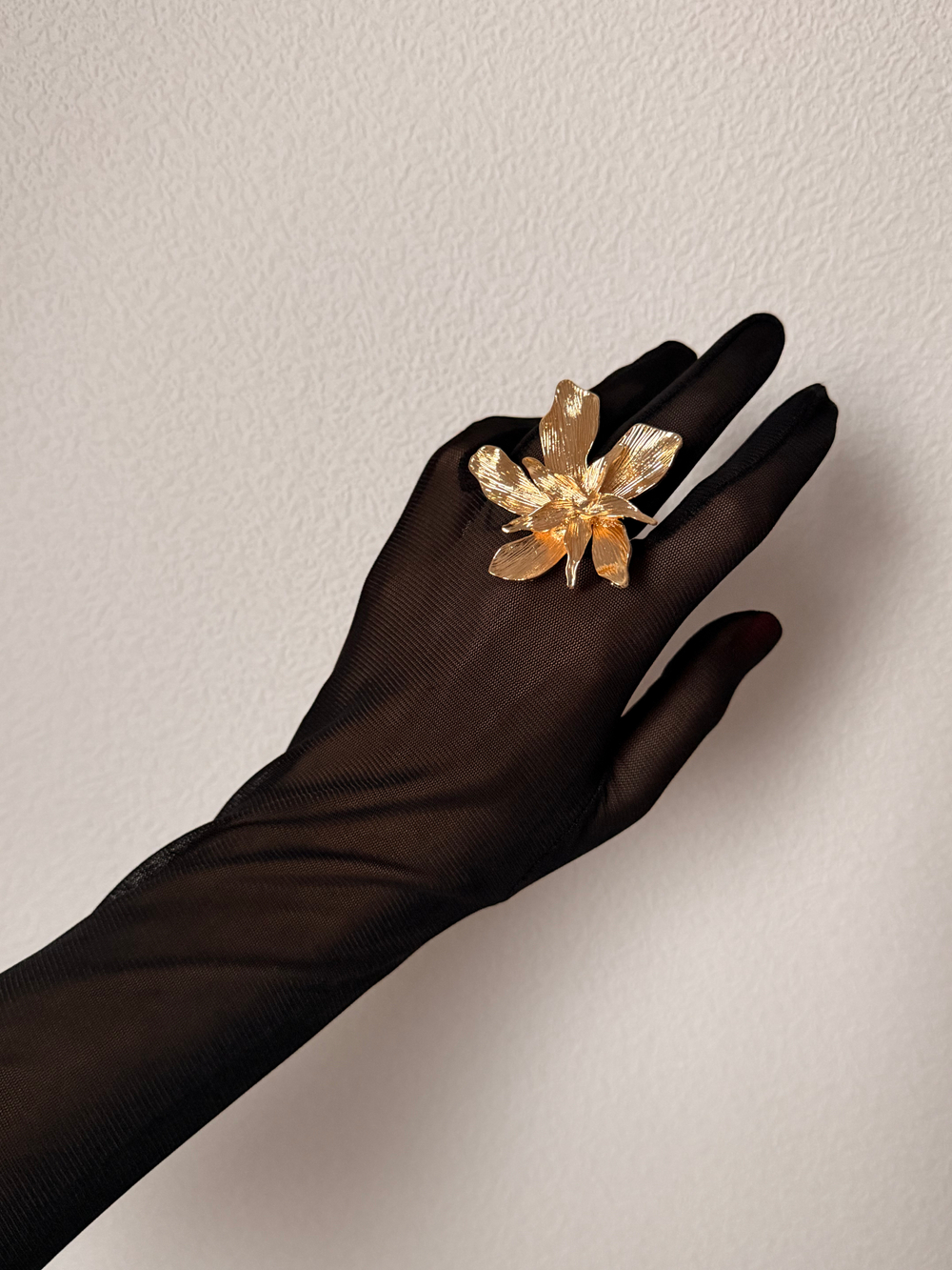 Кольцо Орхидея, Золотой