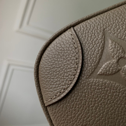 Louis Vuitton Diane