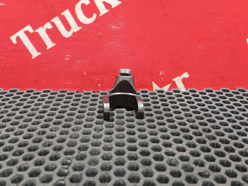 Кронштейн форсунки двигателя 2023г.