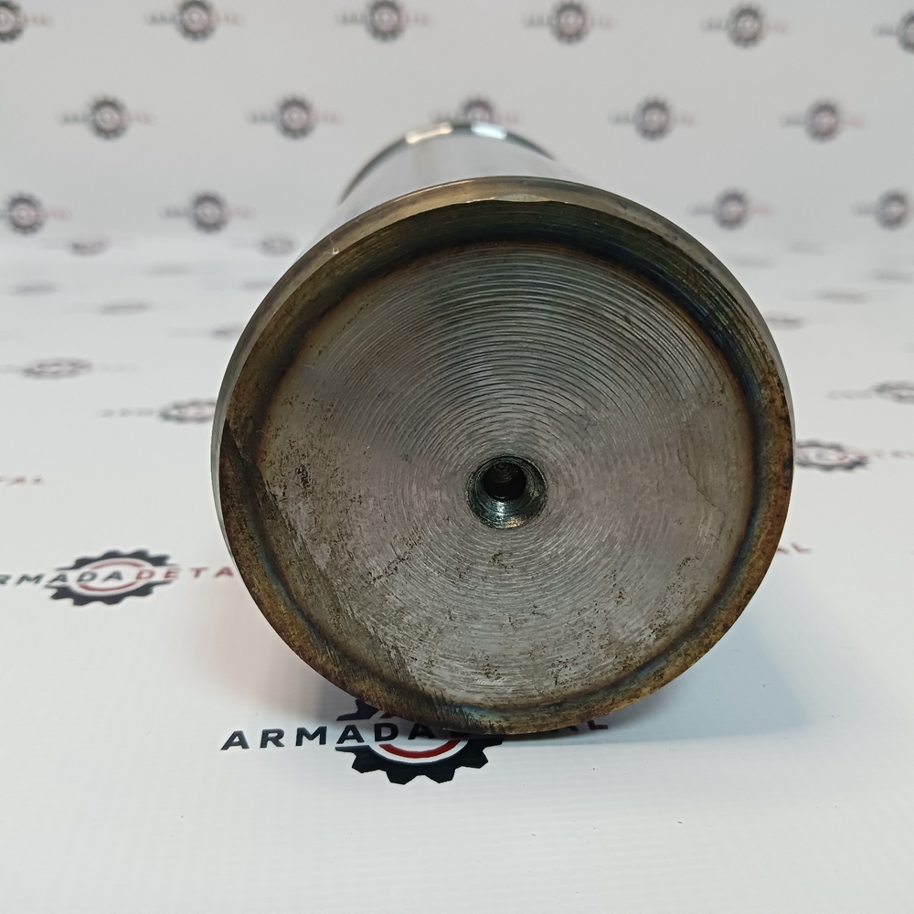 Палец каретки верхний | 811/90165, 332/F7264 | Россия