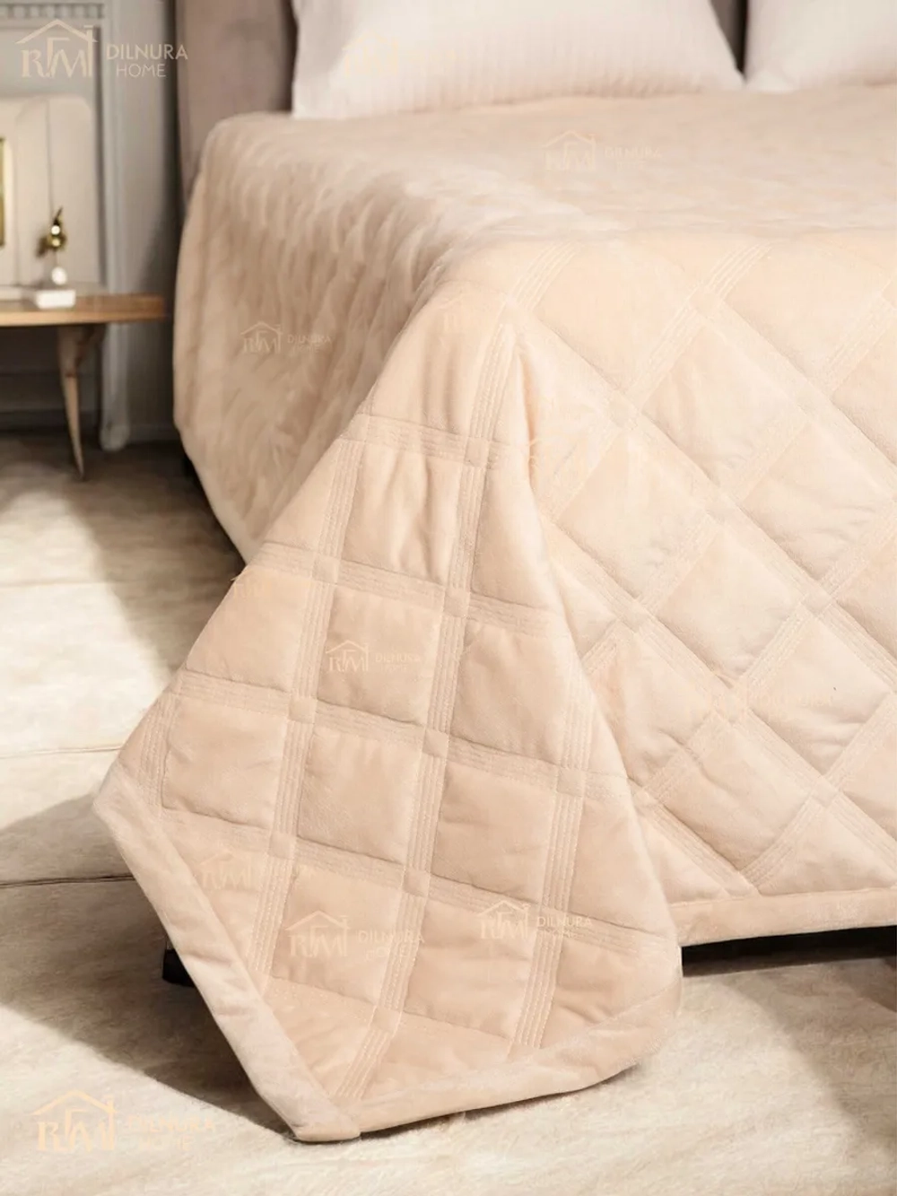 Покрывало 220х240 стеганое для кровати и дивана