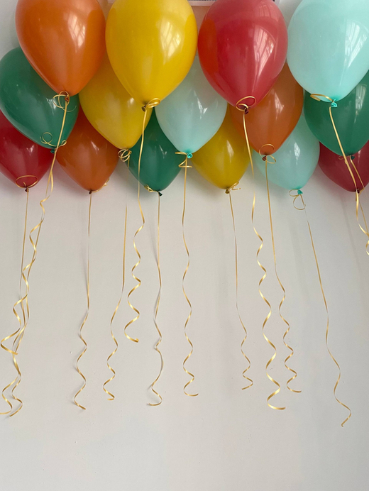 Воздушные шары яркие под потолок №3574