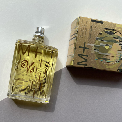 Escentric Molecules Molecule 01 + Guaiac Wood