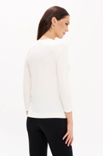 23342 Лонгслив женский (молочный)