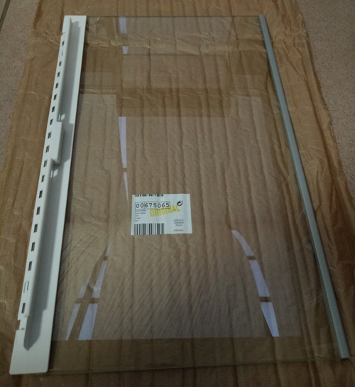 Полка стеклянная для холодильников Bosch