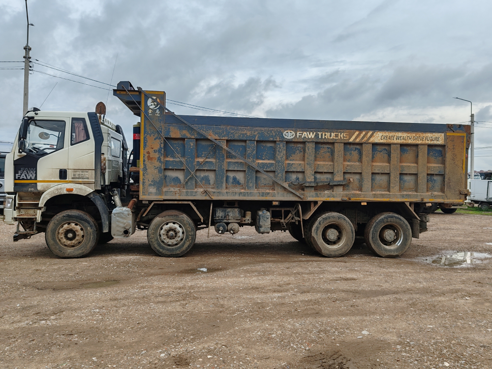 FAW J6 8x4 Самосвал СА3310Р66K24T4E5 (Дизельный, 11,1 л, 420 л.с., МТ)